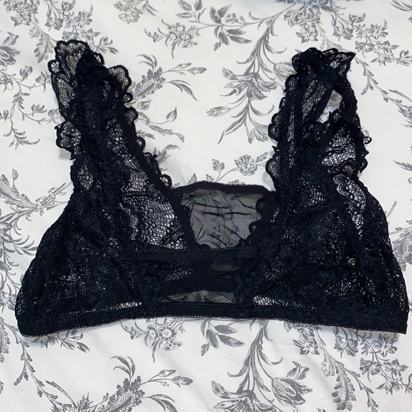 Urban Outfitters Delicate Lace Bralette - Picture 4 of 4
